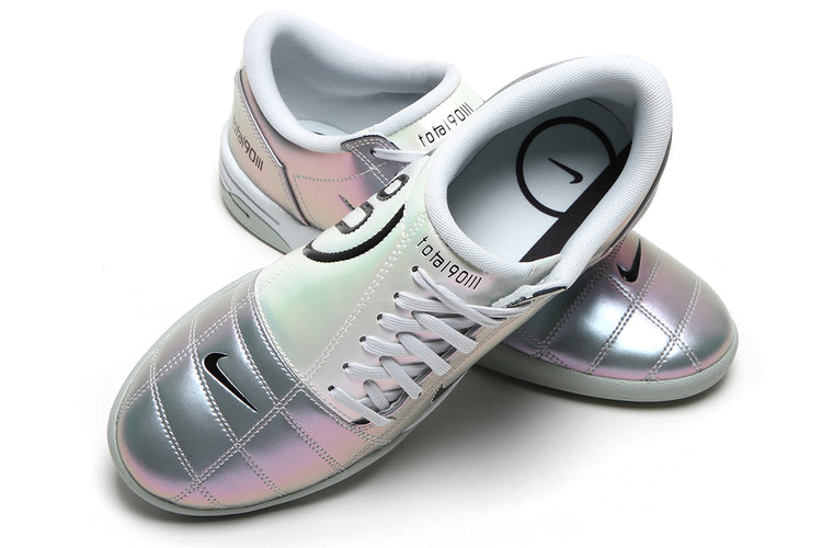 Nike - Total 90 Premium
Style # IM3500-100
Color : Off White / Black / Light Silver