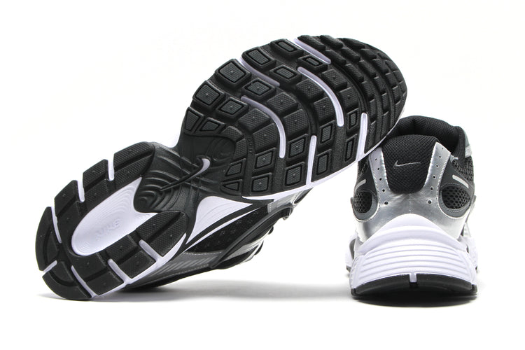 Nike - V5 RNR
Style # HJ5228-004
Color : Black / Anthracite / Smoke Grey