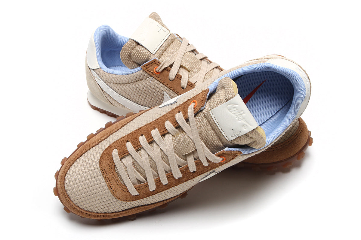 Nike - Waffle Racer '26
Style # IR7017-212
Color : Linen / Pale Ivory / LT British Tan / Aluminum
