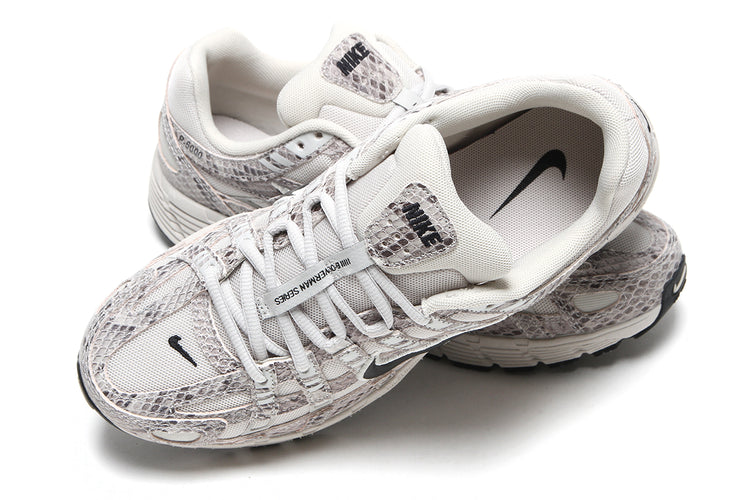 Nike - Nike P-6000 SE
Style # IH4451-002
Color : Light Bone / Black