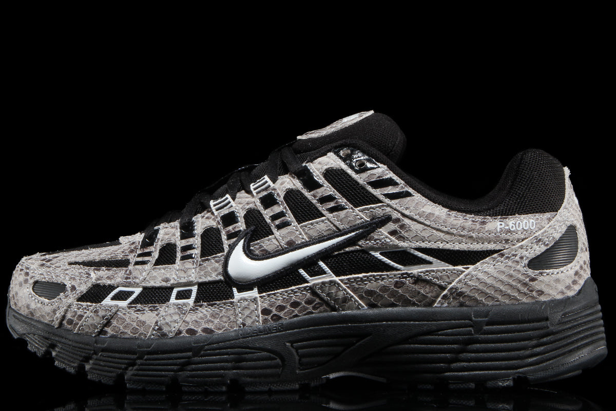 Nike - Nike P-6000 SE
Style # IH4451-100
Color : Summit White / Black