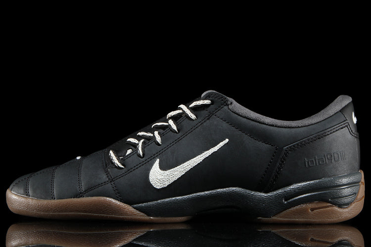 Nike - Women's T90
Style # IH2314-002
Color : Black / Coconut Milk / Gum Light Brown