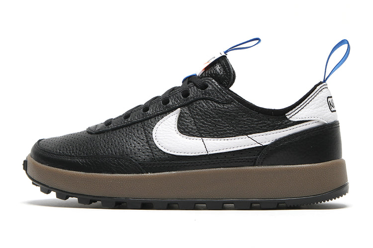Nike - Women's General Purpose
Style # FZ1363-002
Color : Black / White / Team Royal / Team Orange