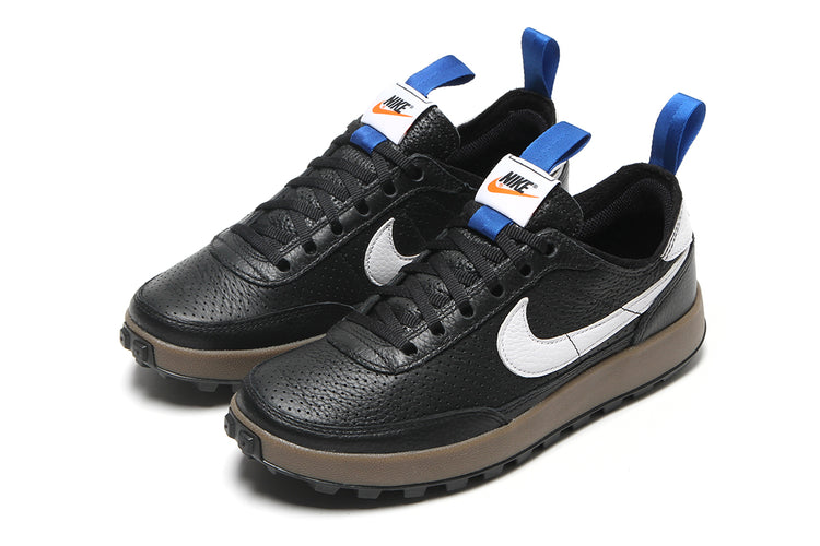 Nike - Women's General Purpose
Style # FZ1363-002
Color : Black / White / Team Royal / Team Orange