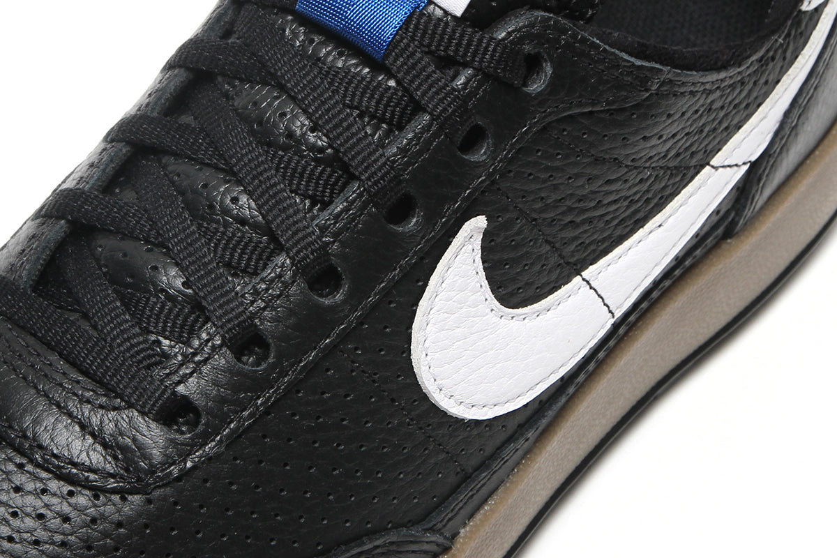 Nike - Women's General Purpose
Style # FZ1363-002
Color : Black / White / Team Royal / Team Orange