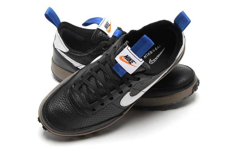 Nike - Women's General Purpose
Style # FZ1363-002
Color : Black / White / Team Royal / Team Orange