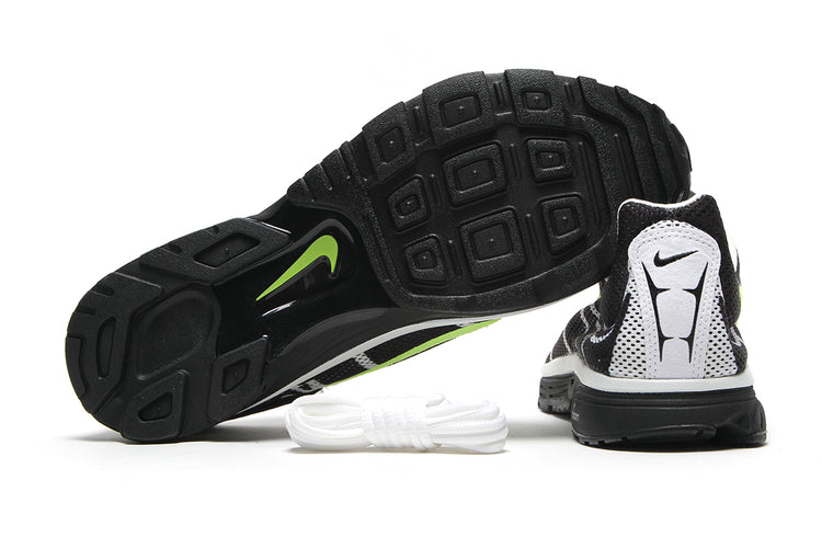 Nike - Zoom Streak 3
Style # IQ8012-001
Color : Black / Volt / Summit White