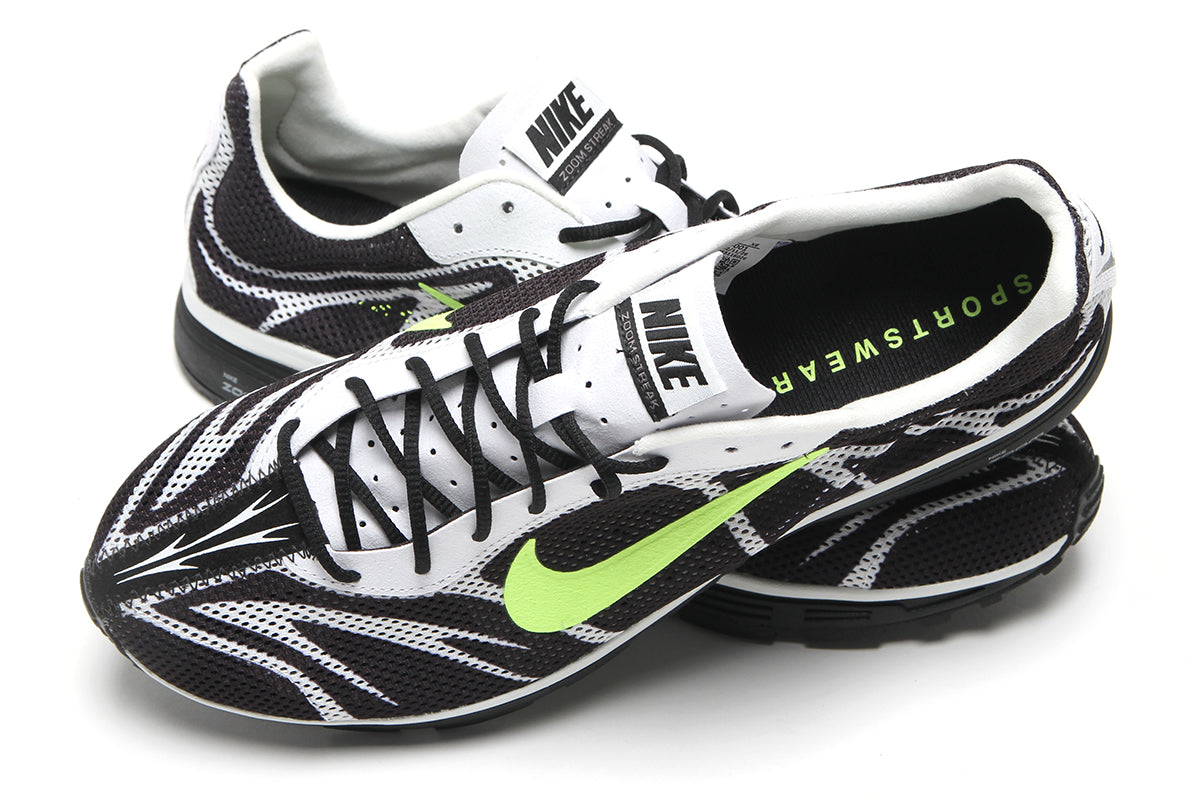 Nike - Zoom Streak 3
Style # IQ8012-001
Color : Black / Volt / Summit White