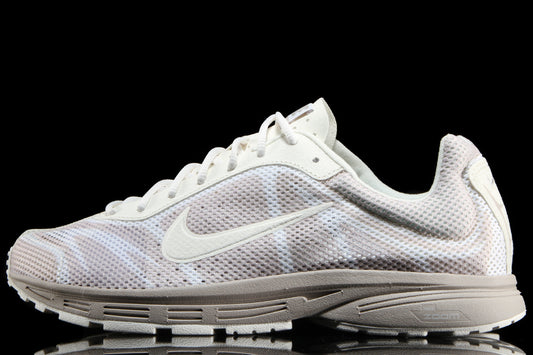 Nike - Zoom Streak 3
Style # IQ8020-200
Color : Cream II / Sail