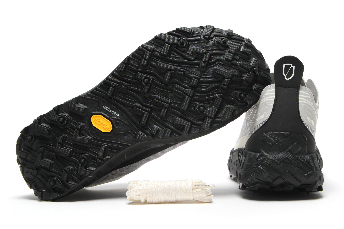 Norda - 001A
Color : Pewter