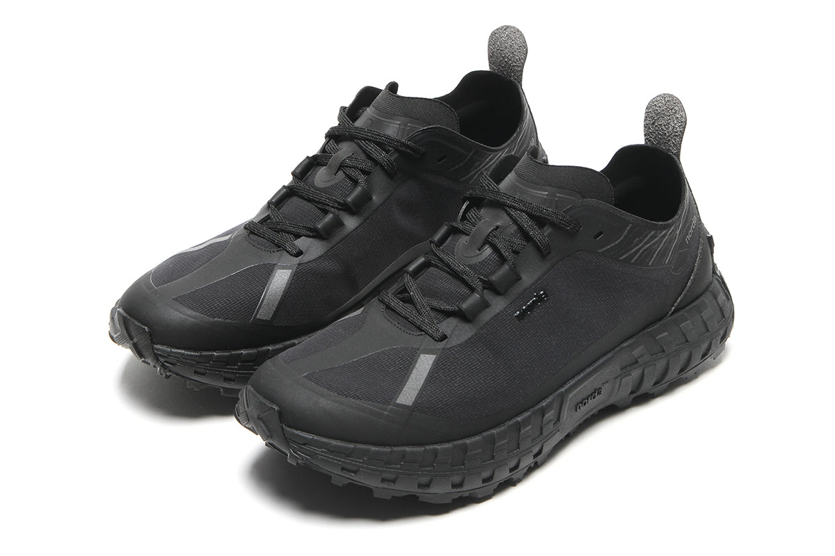 Norda - 001A
Color : Stealth Black