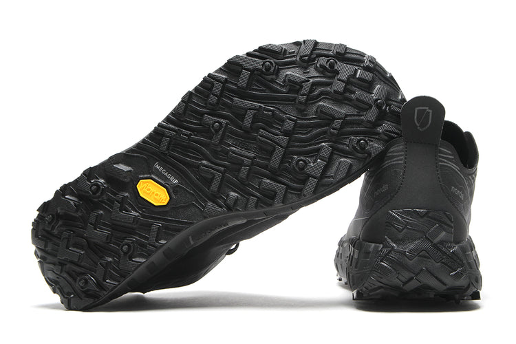 Norda - 001A
Color : Stealth Black