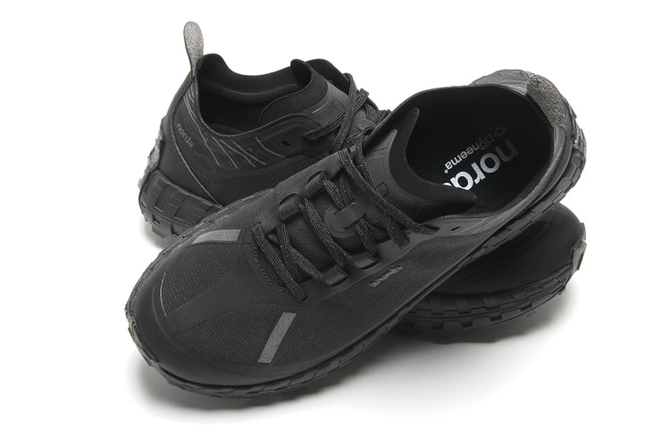 Norda - 001A
Color : Stealth Black