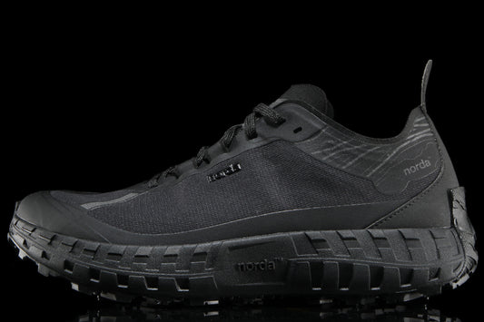 Norda - 001A
Color : Stealth Black