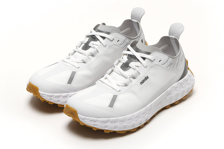 Norda - 001A
Color : White Gum