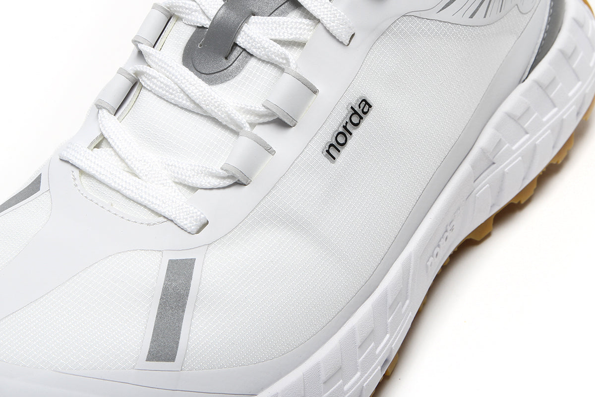 Norda - 001A
Color : White Gum