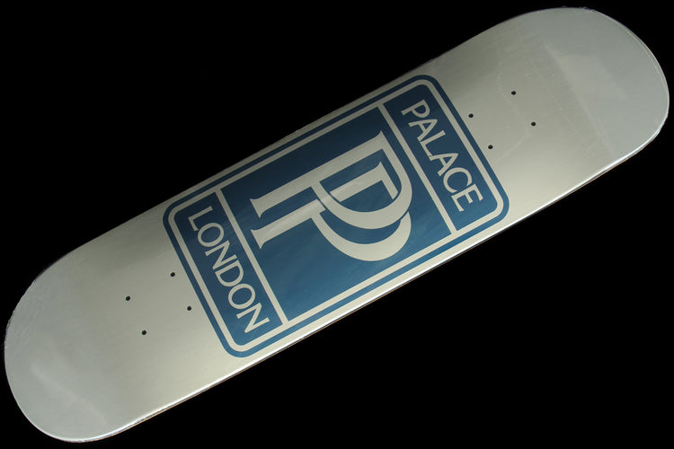 Palace - PP London Deck
Color : Silver