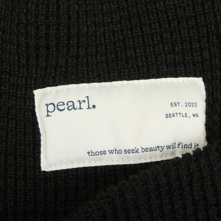 Pearl - Hidden Label Waffle Beanie
Color : Black