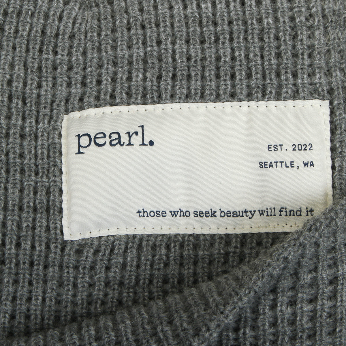 Pearl - Hidden Label Waffle Beanie
Color : Gray