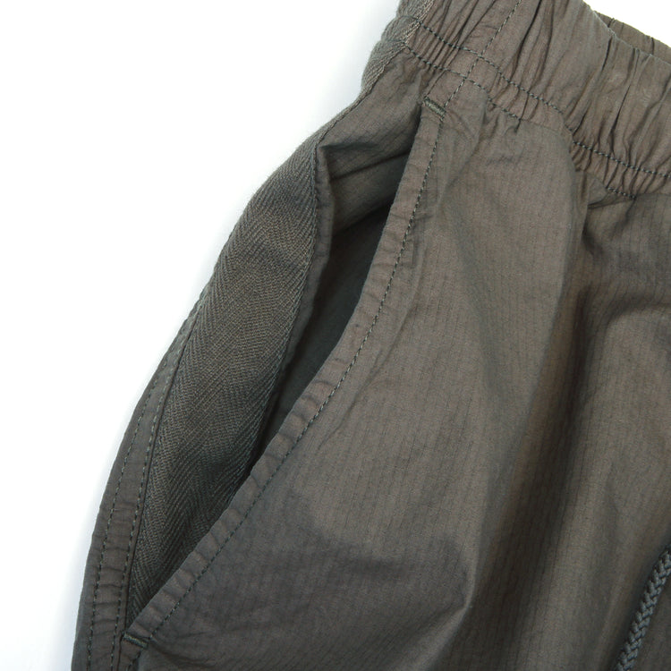 Pilgrim Surf Supply - Charlie Cotton Ripstop Short
Color : Olive