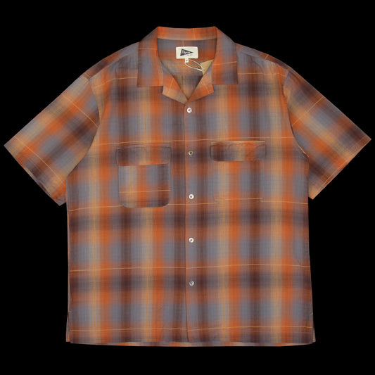 Pilgrim Surf Supply - Sam Dobby Ombre S/S Shirt
Color : Orange