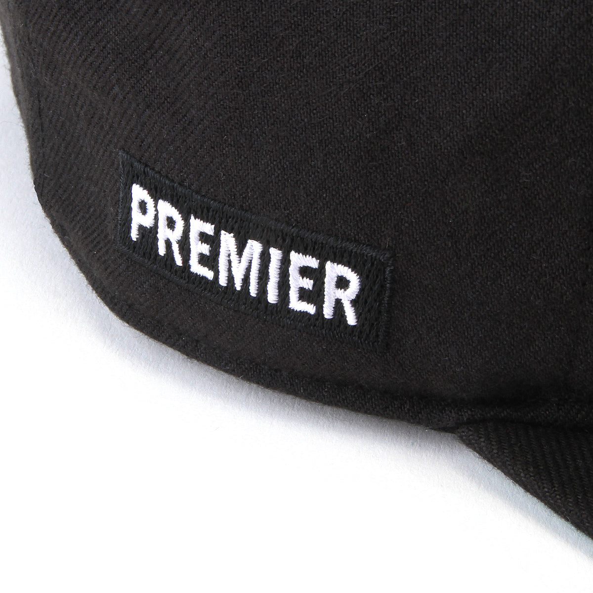 Premier | Red Wings Hat
Color : Black