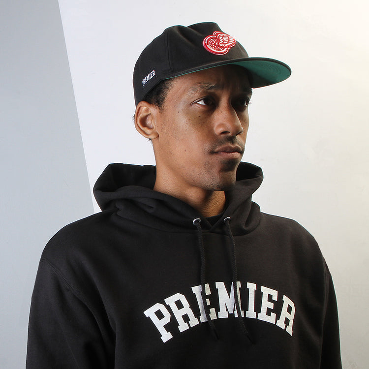 Premier | Red Wings Hat
Color : Black
