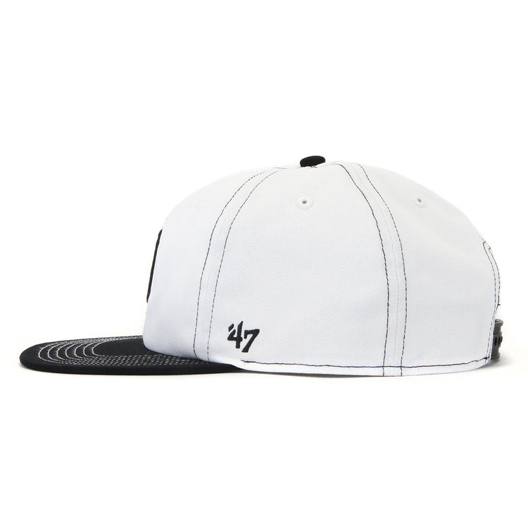 Premier | Lions Cap
'47 Captain RL Fit
Color : White / Black