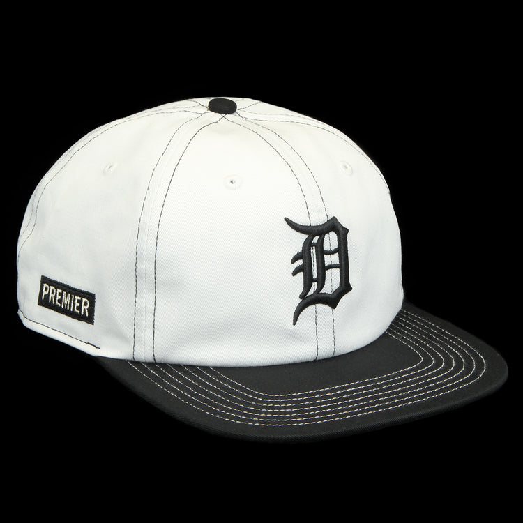 Premier | Lions Cap
'47 Captain RL Fit
Color : White / Black