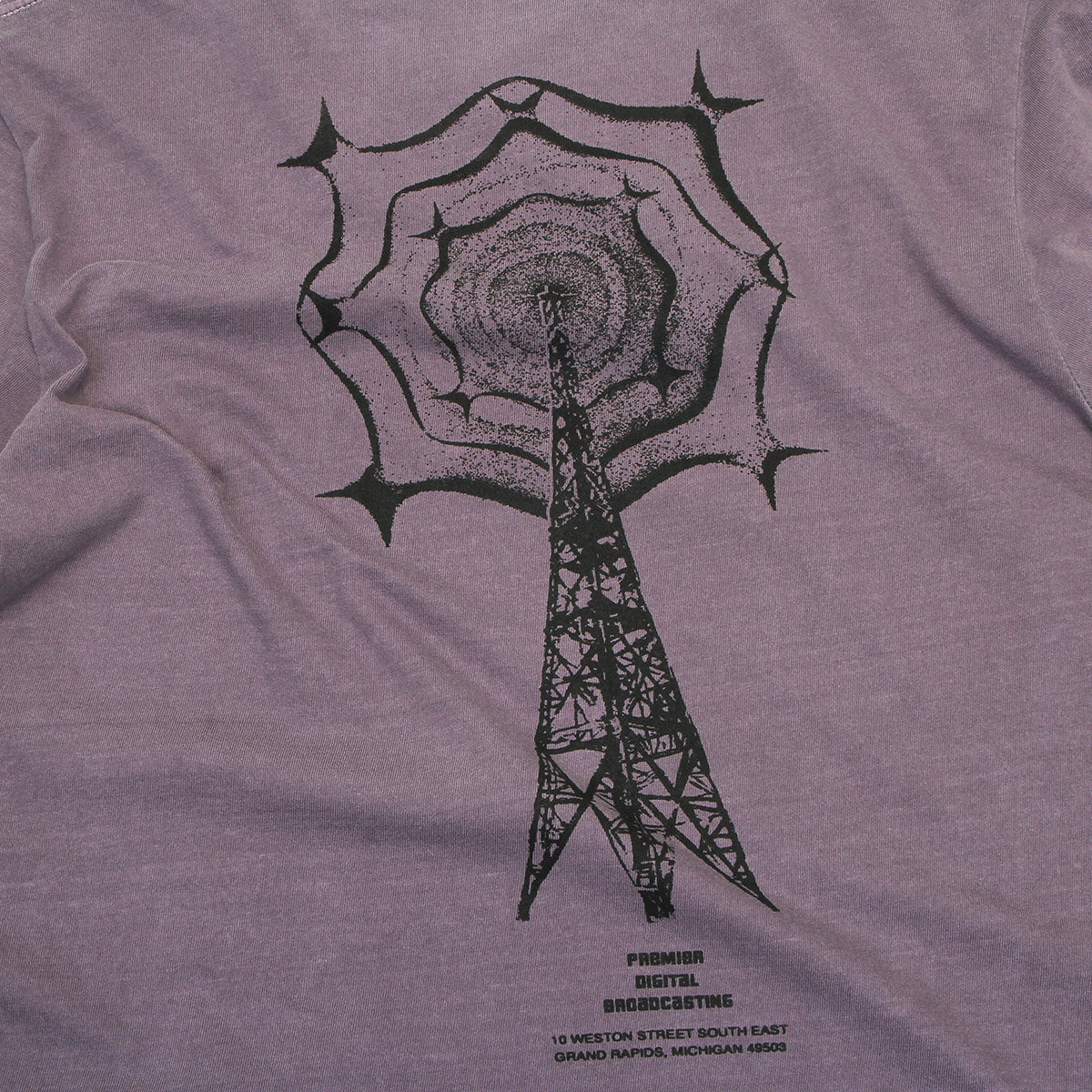 Premier - Tower T-Shirt
Color : Wine