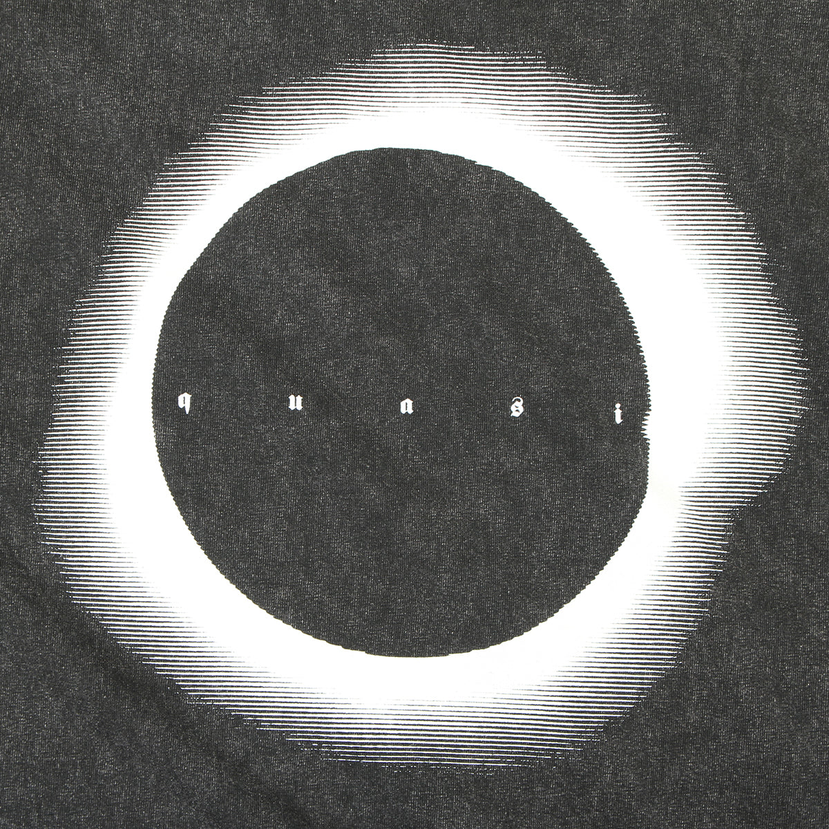 Quasi - Clipsed T-Shirt
Color : Carbon Black