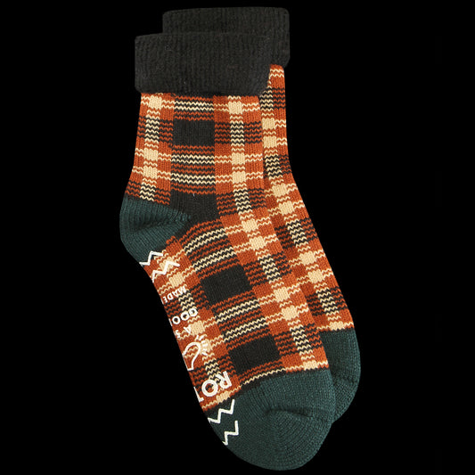Rototo - Comfy Room Sock
Style # R1625
Color : Black / Brown