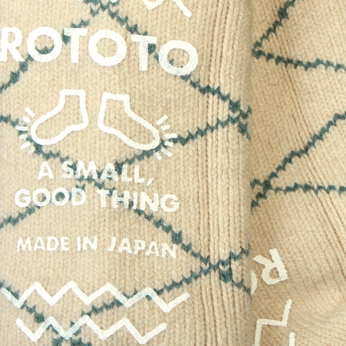 Rototo - Merino Lambs Wool Room Sock
Style # R1633
Color : Ecru / Green
