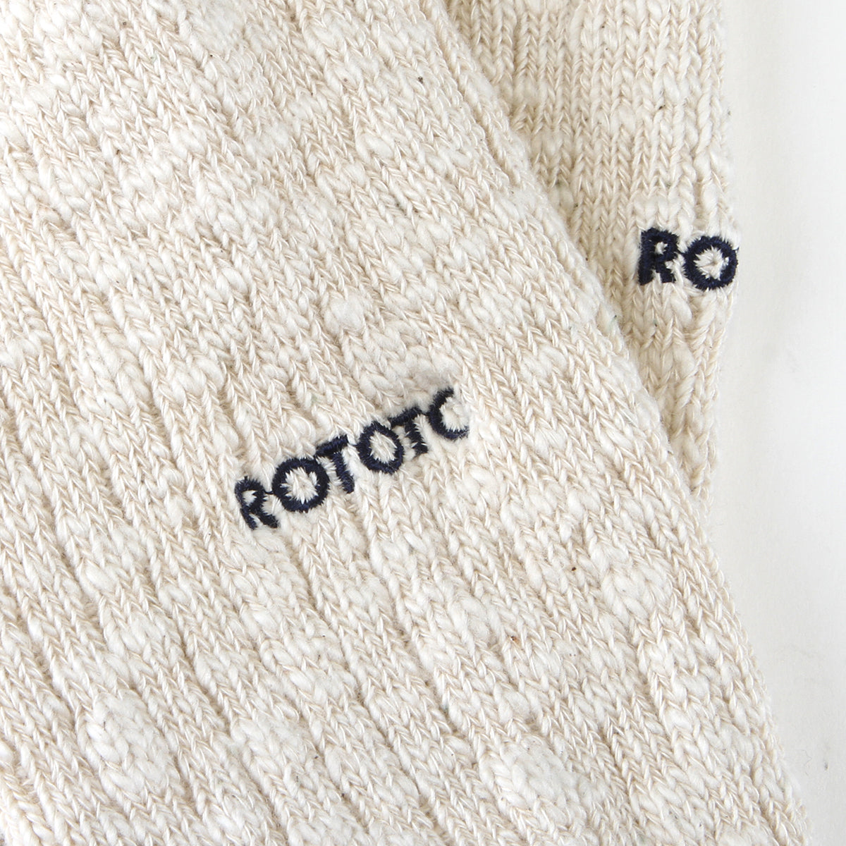 Rototo - Organic Cotton Slub Crew Sock
Style # R1634
Color : Ecru