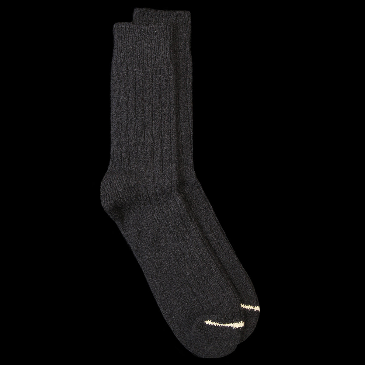 Rototo - Recycled Cotton Boucle Crew Sock
Style # R1613
Color : Black