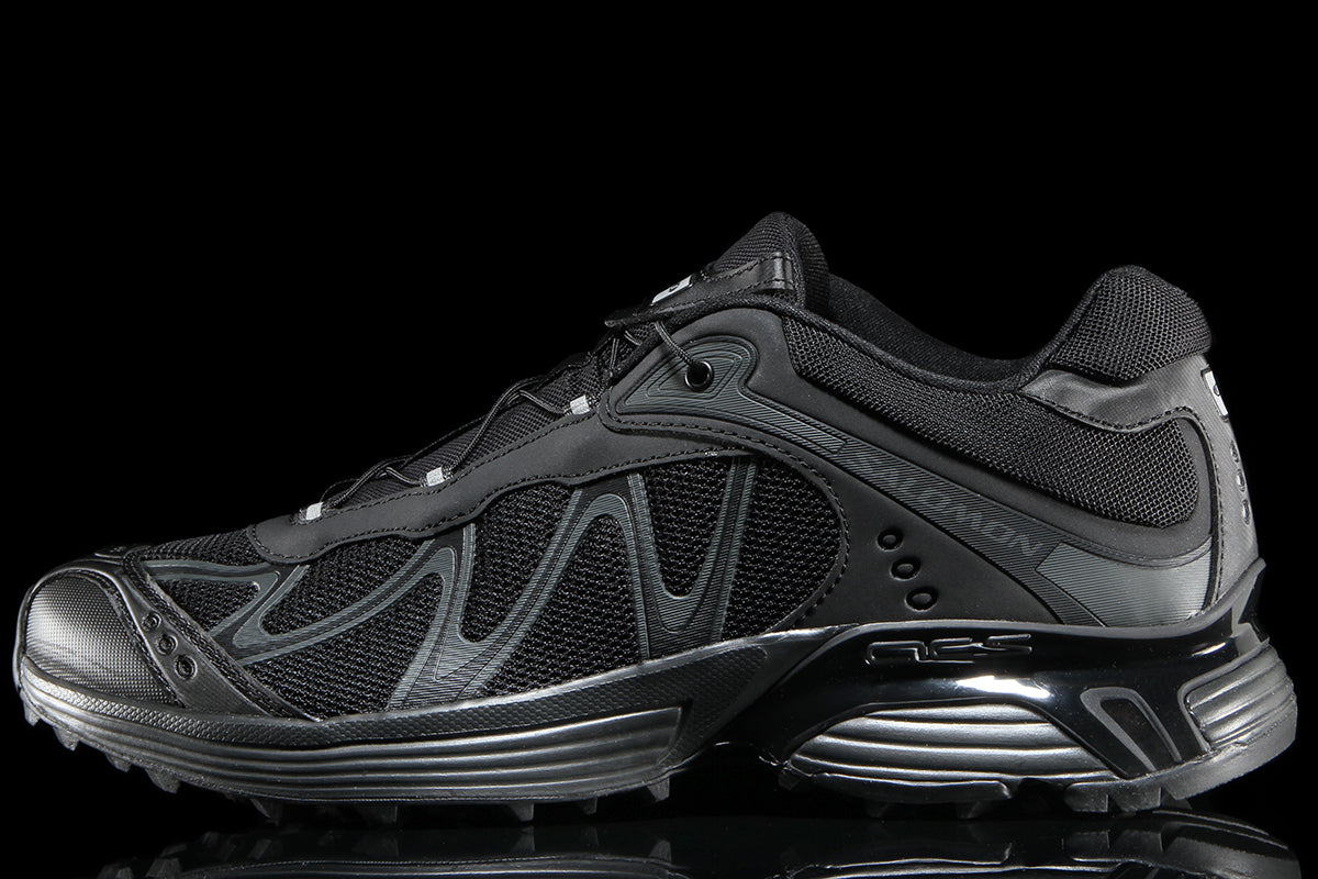 Salomon - XT-Whisper
Style # L47762000
Color : Black / Asphalt