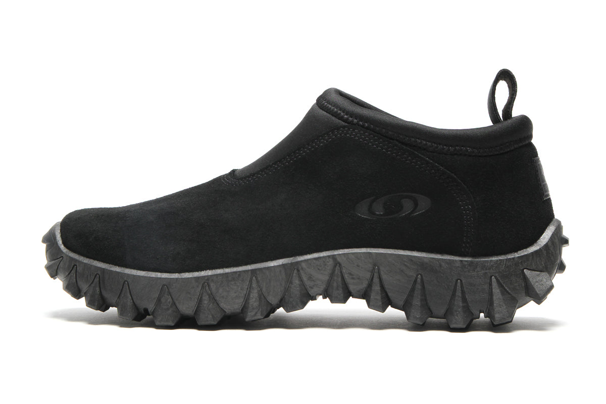 Salomon - Snowclog OG
Style # L45389900
Color : Black / Black / Asphalt