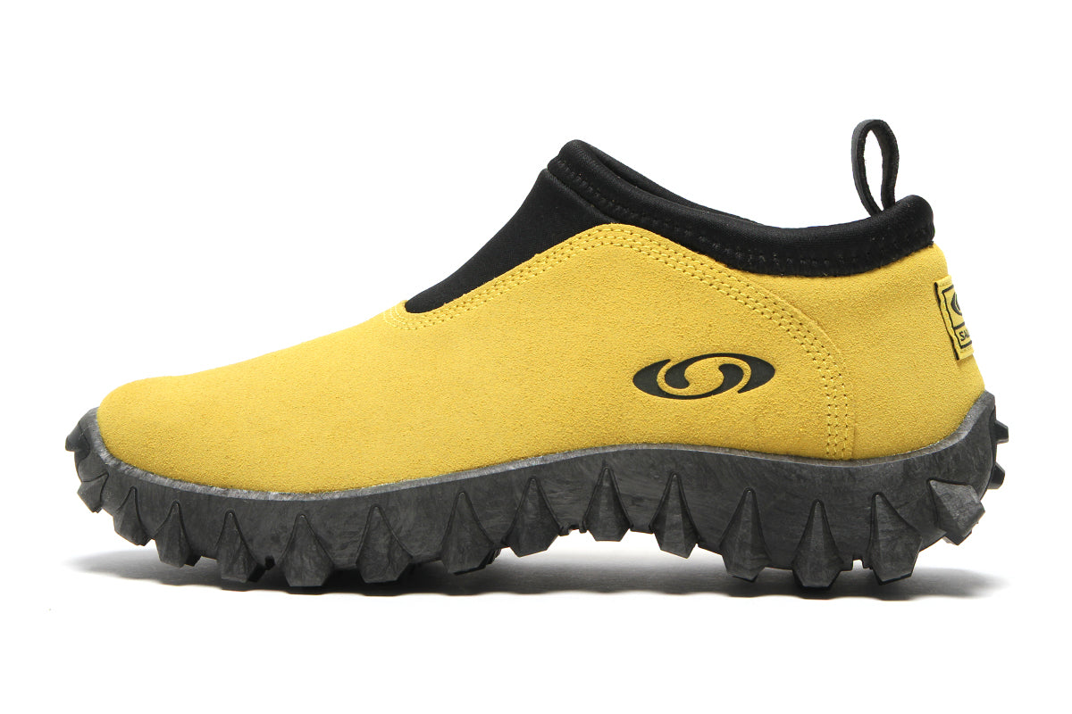 Salomon - Snowclog OG
Style # L45390000
Color : Cyber Yellow / Black / Black