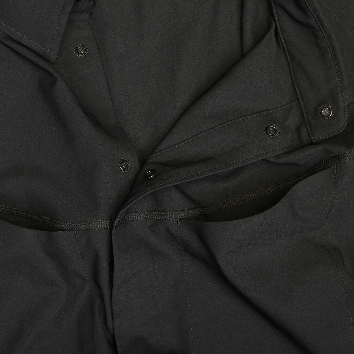 Satisfy - AmbientWarp ™ River Shirt
Style # 11143-00000
Color : Black
