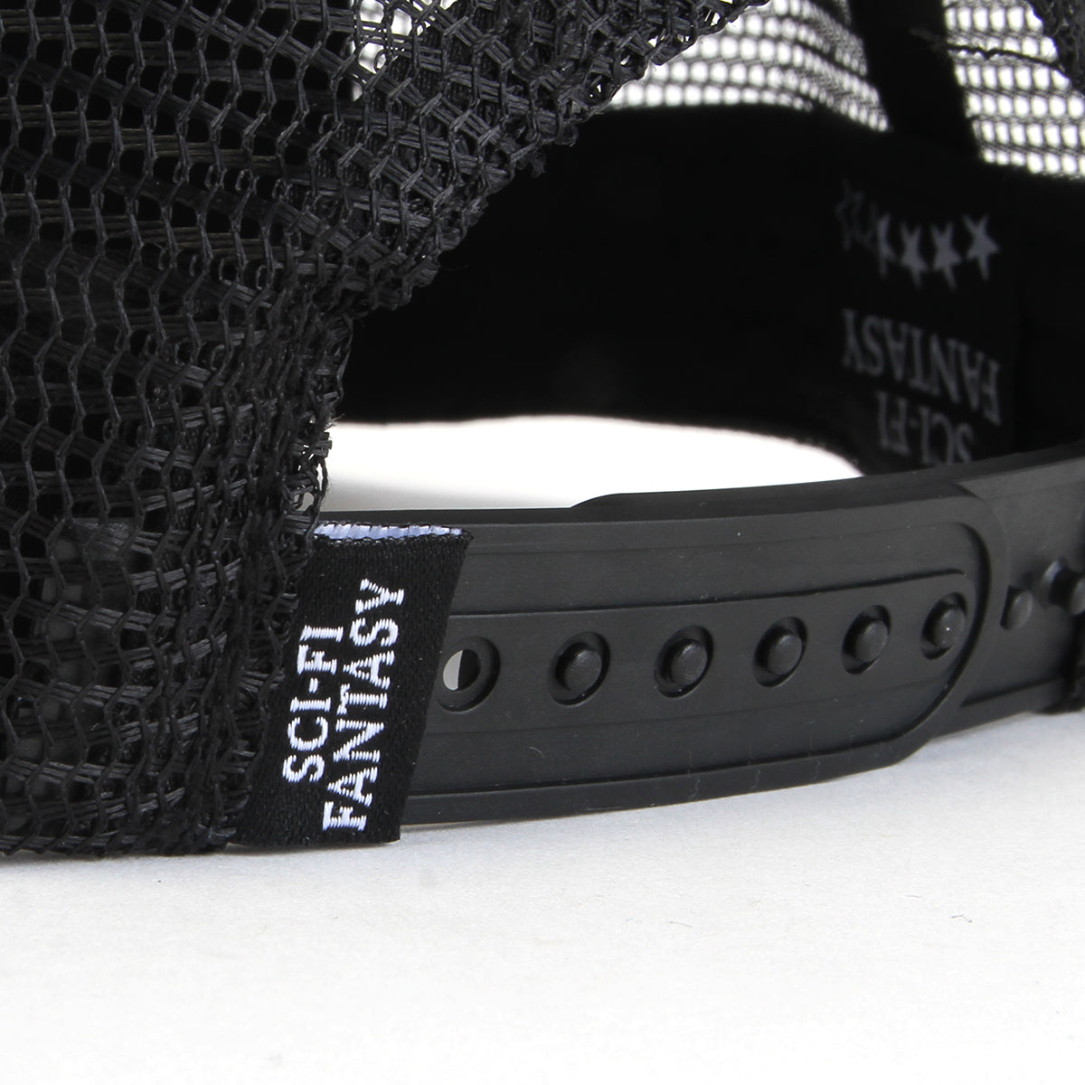 Sci-Fi Fantasy - Logo Mesh Hat
Color : Black / Yellow