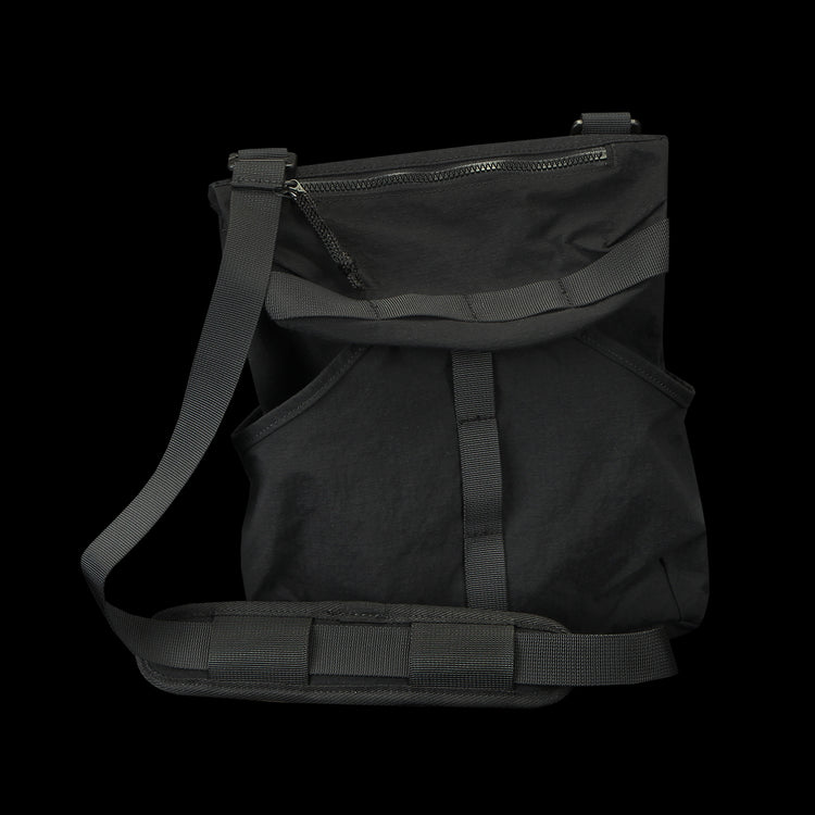 Snow Peak | Lightweight Taslan Ripstop Shoulder Bag
Style # AC-24AU412BK
Color : Black