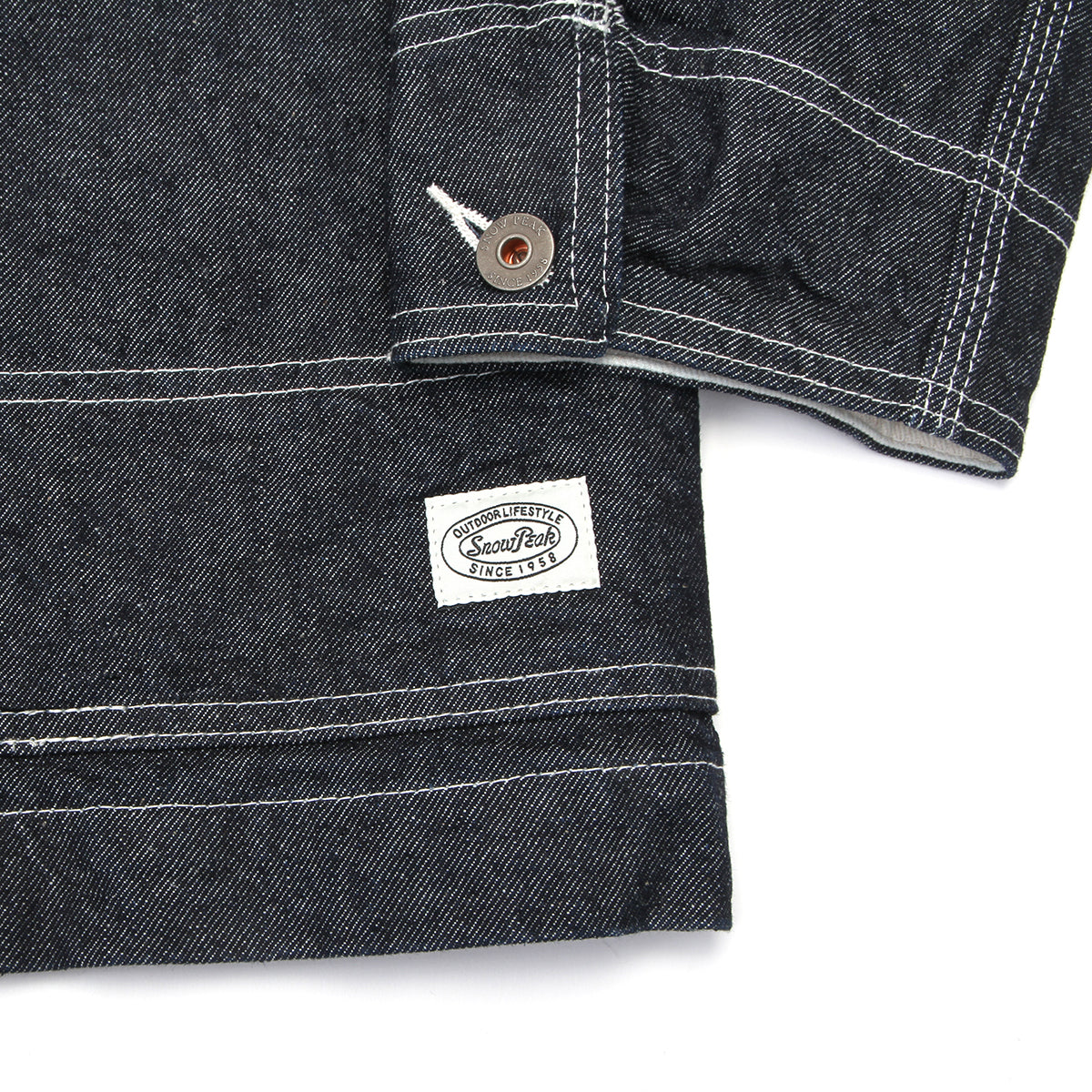 Snow Peak | Recycled Cotton Denim Jacket
Color : Indigo