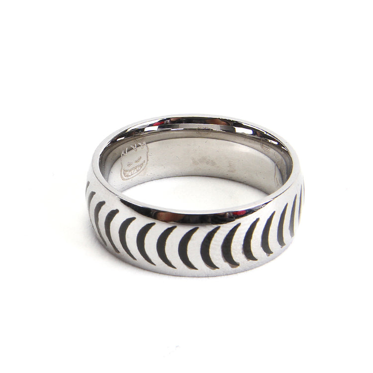 Spitfire - Crescent Ring
Color : Silver