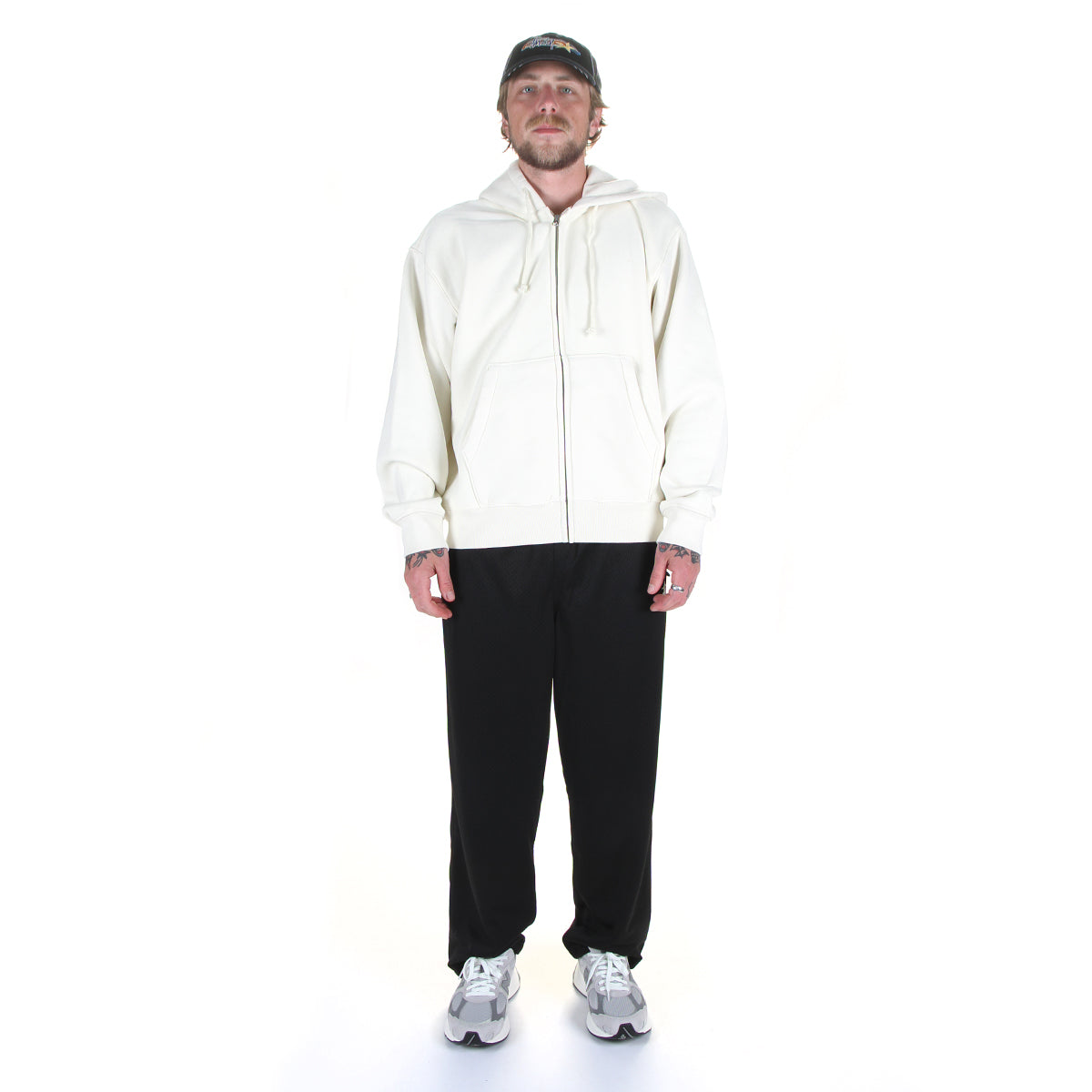 Stussy - Mesh Track Pant
Style # 116765
Color : Black