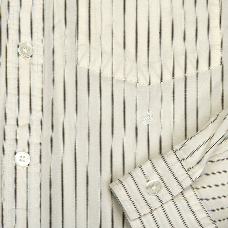 Stussy - Standard Shirt
Style # 1110388
Color : Natural Stripe