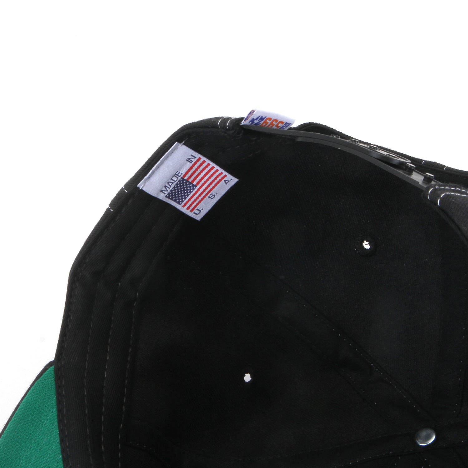Tenant - City Hat
Color : Black