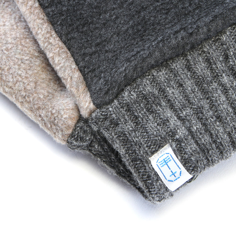 tet. - Fleece Glove
Style # TET-CL1001
Color : Gray / Beige