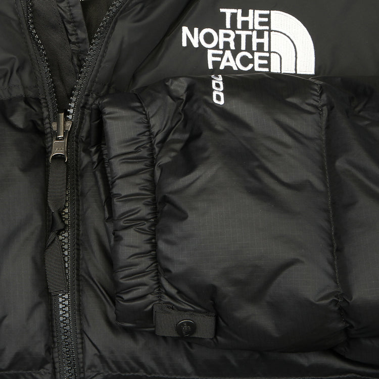 The North Face - 1996 Retro Nuptse Jacket
Style # NF0A3C8DGOE1
Color : TNF Black / NPF / Recycled Nylon Down