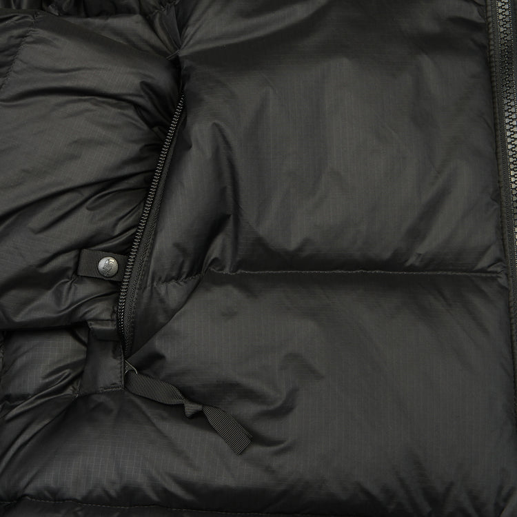 The North Face - 1996 Retro Nuptse Jacket
Style # NF0A3C8DGOE1
Color : TNF Black / NPF / Recycled Nylon Down