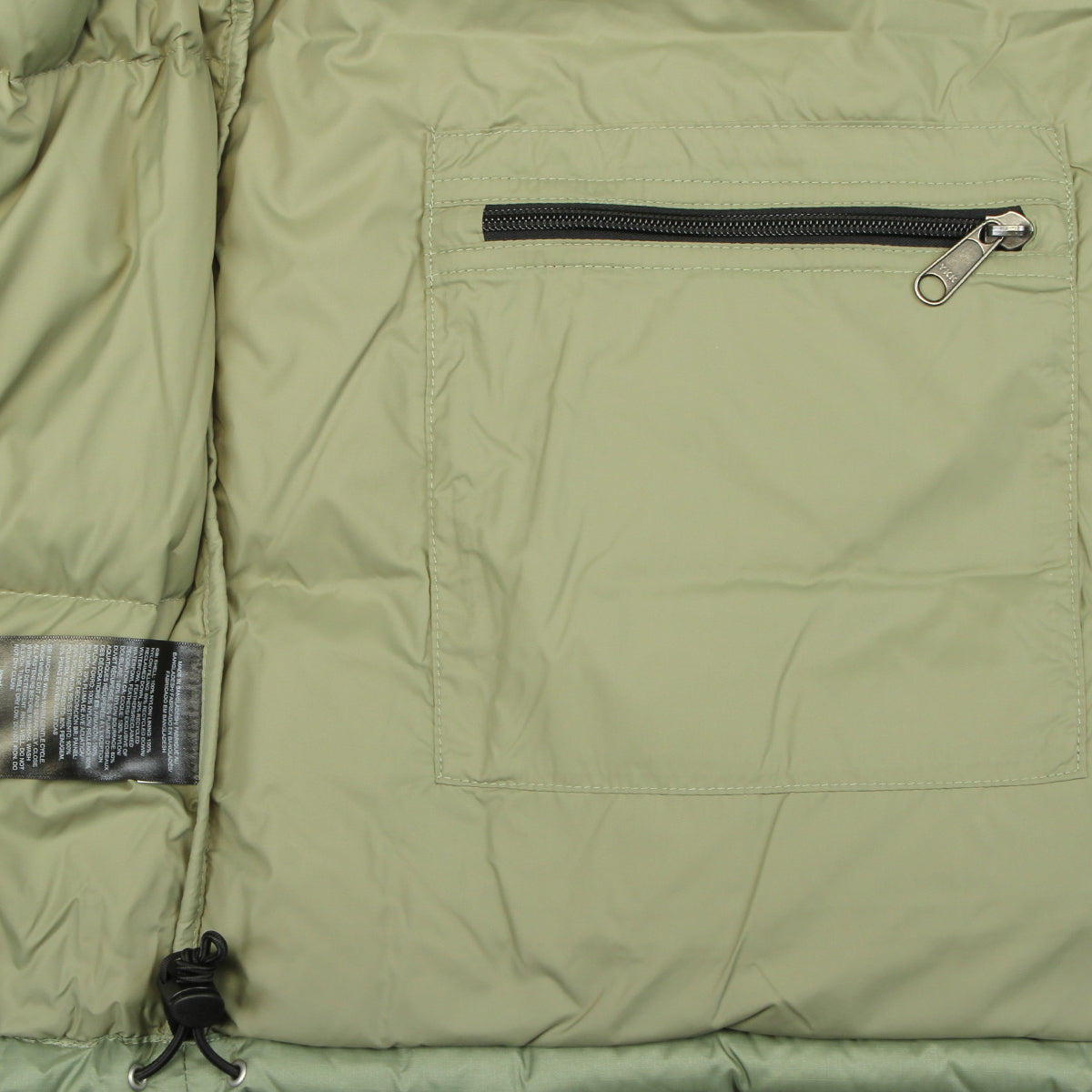 The North Face - 1996 Retro Nuptse Jacket
Style # NF0A3C8DBO91
Color : Bark Mist